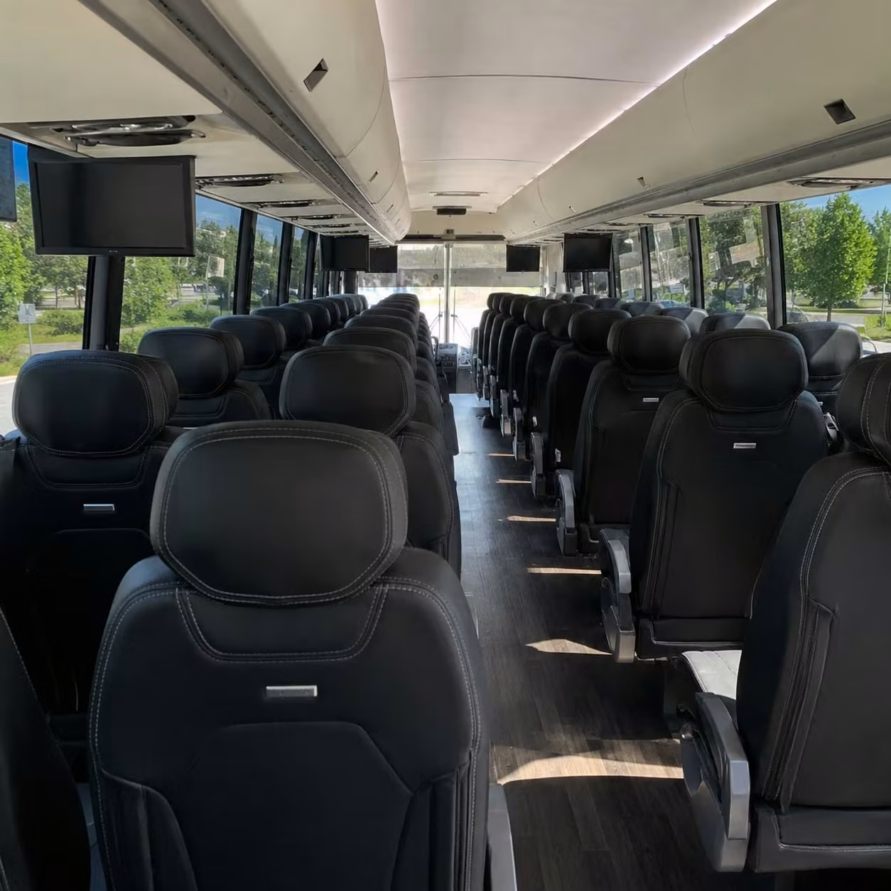 aurora bus rentals for school field trips