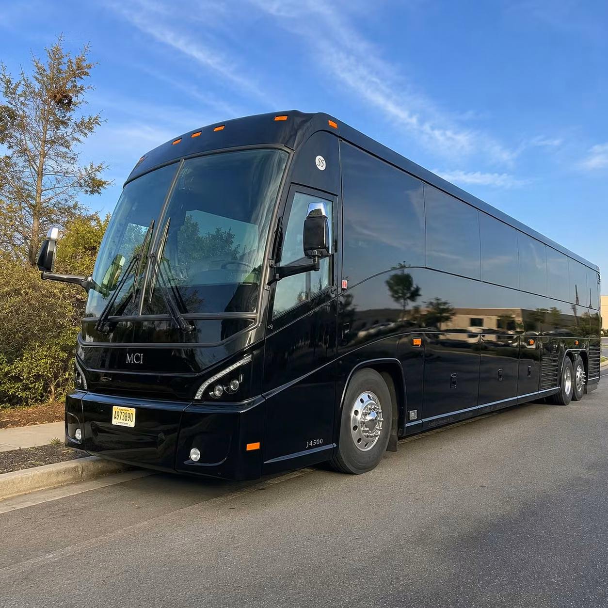 dod compliant and ada accessible bus rentals for aurora military and government groups