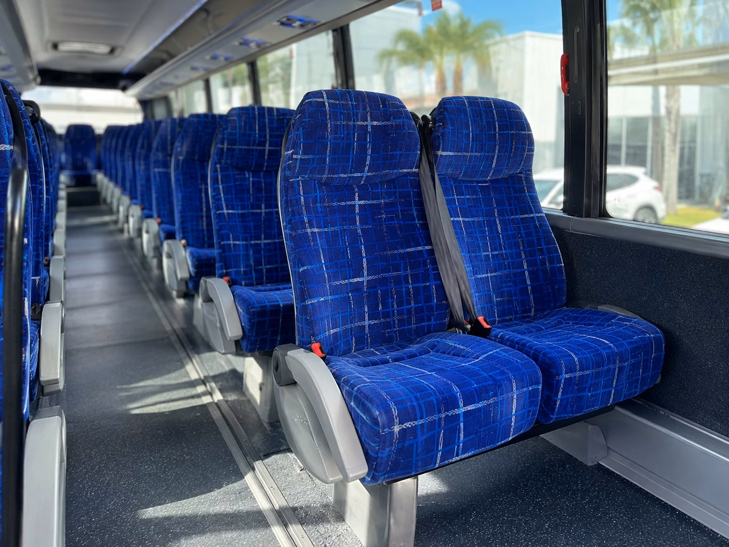 minibus rentals for bridal party transportation around aurora
